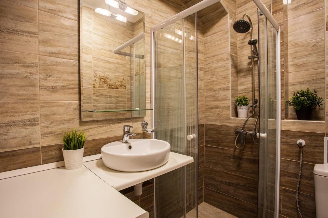 Cozy Studio In The Center For 2 People Budapest Exterior photo